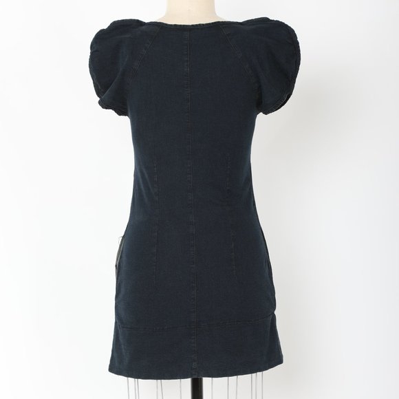 New Class in Denim - Picture 2 of 4